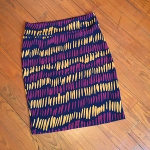 🌴Navy, Yellow, Maroon XL LulaRoe Cassie Skirt